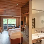 Sonnenhof Hotel 4*