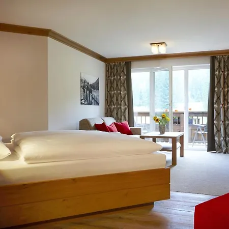 Sonnenhof Hotel 4*
