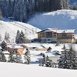 Hotel Sonnenhof 4*